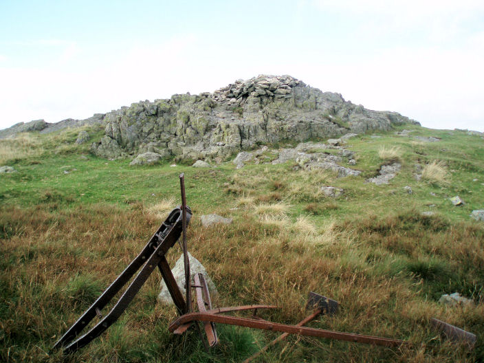 Yoke's summit cairn Yoke's summit cairn